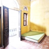 Bán Nhà Cách Đường Nguyễn Trãi 50m, 49m2 chỉ 4.5 Tỷ GIÁ RẺ Lh0969356066